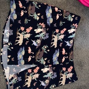 Mini skirt with slit